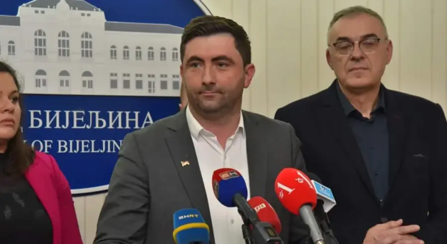 Previranje u SDS-u: Petrović i Miličević na meti stranačkih čistki