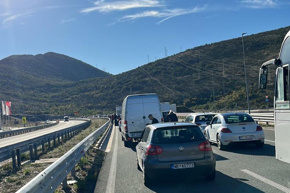 Tragedija na auto-putu: Mlada djevojka izgubila život u Crnoj Gori, saputnik povrijeđen