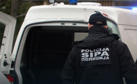 Krijumčarenje migranata pod lupom SIPA: Uhapšena tri lica u Kladnju i Sarajevu