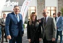 Dodik u Inđiji pružio podršku Vučiću i listi