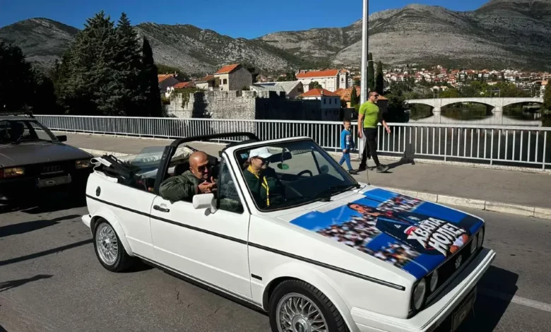 Izložba oldtajmera u Trebinju privlači ljubitelje klasika